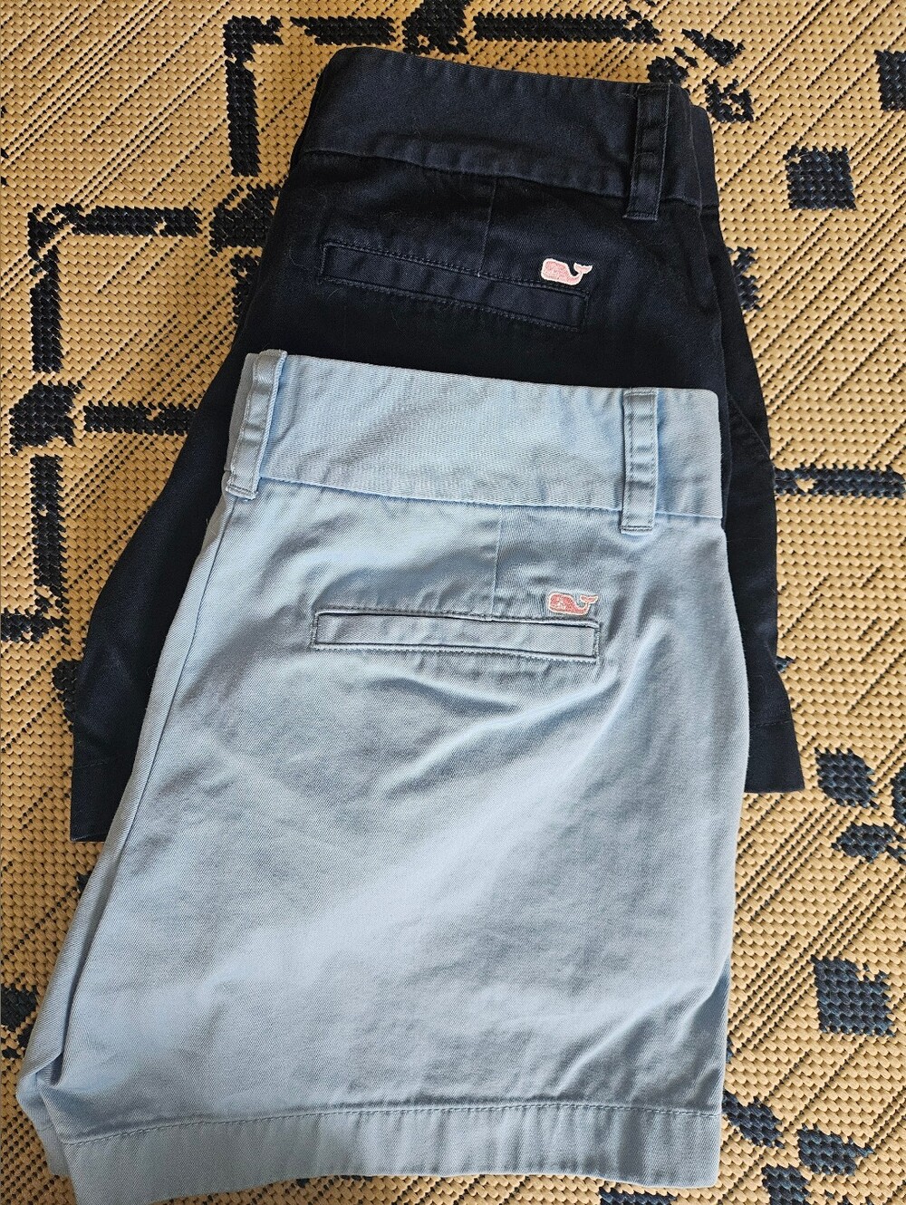 Vineyard Vines Women's Chino Shorts in Light Blue & Navy